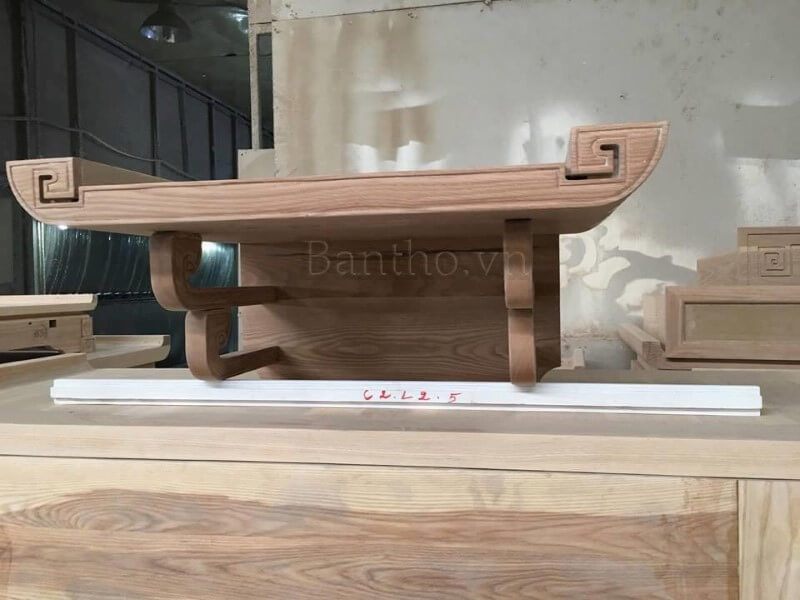 Nếu bạn đang cần tìm mẫu bàn thờ treo tường hiện đại bằng gỗ óc chó nhập khẩu chính ngạch phù hợp, hãy gọi ngay cho Morehome để được tư vấn.