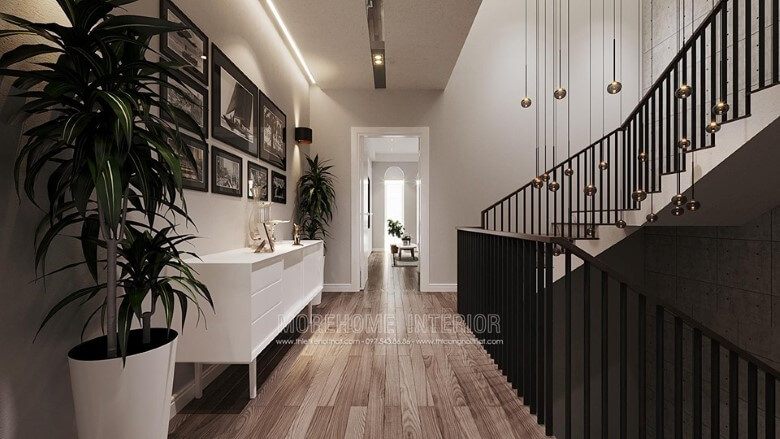 Thiết kế nội thất để tạo nên một không gian sang trọng và hiện đại với mẫu cầu thang sắt hộp và mặt bậc cầu thang gỗ. Điều này sẽ giúp người sử dụng cảm thấy an toàn và thoải mái khi sử dụng.